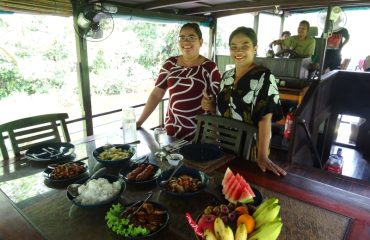 Verzorgd diner aan boord ©All for Nature Travel